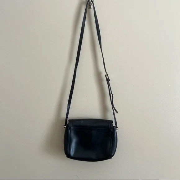 Kate Spade Black Scallop Leather Crossbody Bag - Picture 7 of 10